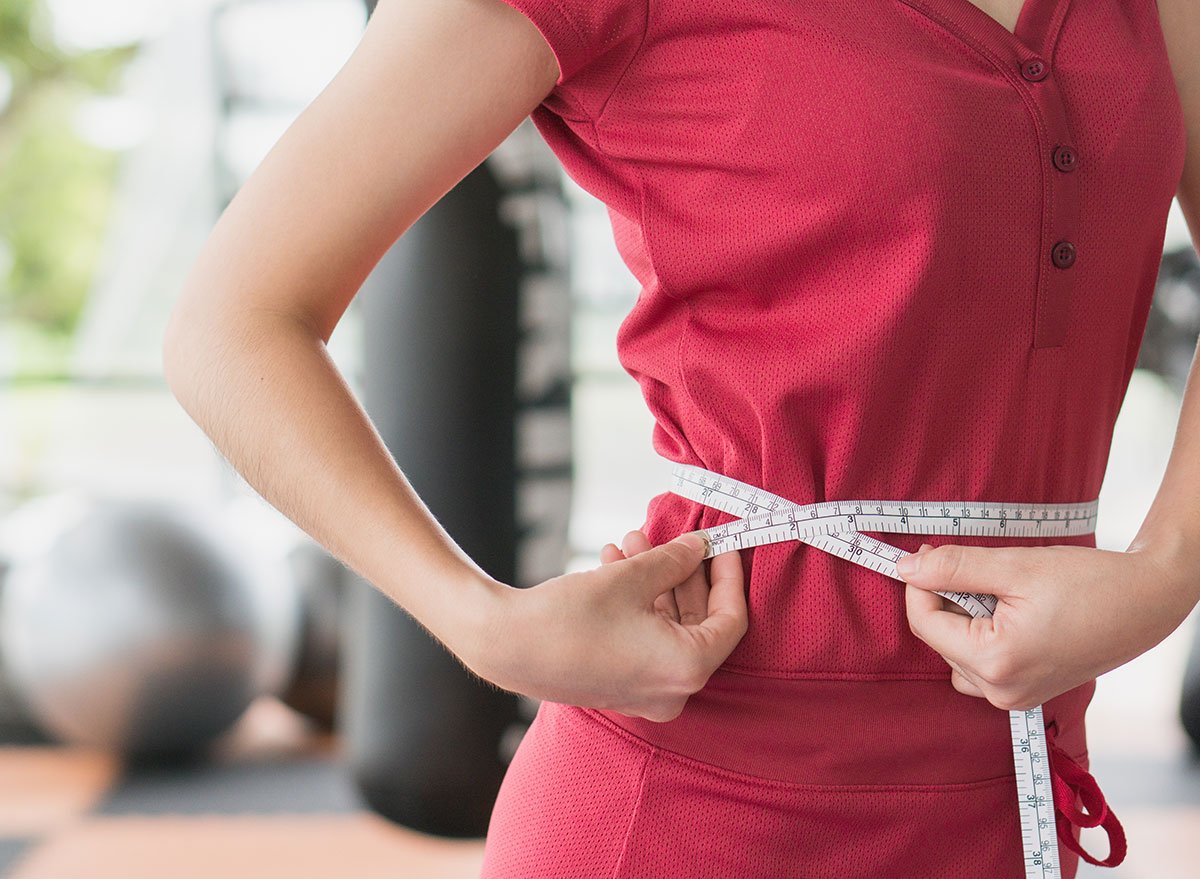 36 Simple Ways to Get a Flat Belly Fast, According to Science