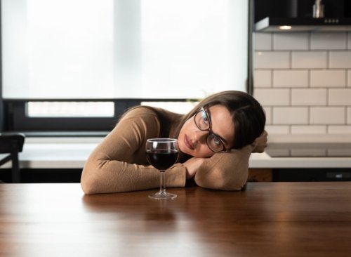 5 Warning Signs You Should Stop Drinking Wine Immediately