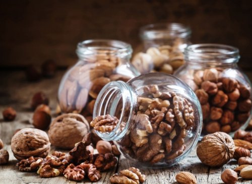 The #1 Best Nut To Keep Your Brain Sharp, Says Dietitian
