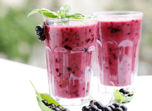 12 Smoothies That Beat Bloating