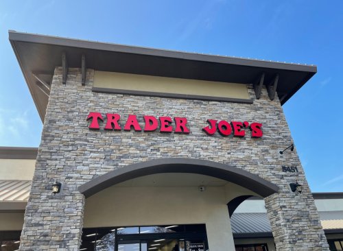 Trader Joe's Will Not Bring Back These Two Customer Perks As Food Samples Return