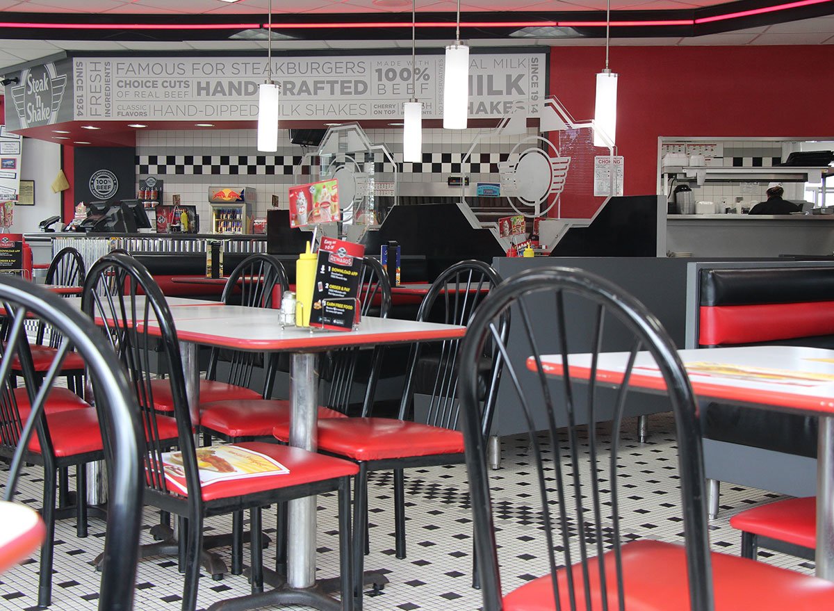 Steak 'n Shake Is on a Downward Spiral for These Reasons, Customers Say