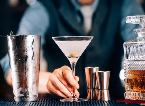 10 Steakhouse Chains With the Best Martinis