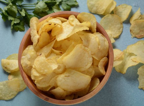 15-healthy-chips-you-can-eat-when-you-re-trying-to-lose-weight-flipboard