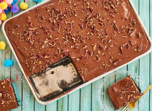 16 Old-Fashioned Chocolate Desserts That Everyone (Secretly) Loves