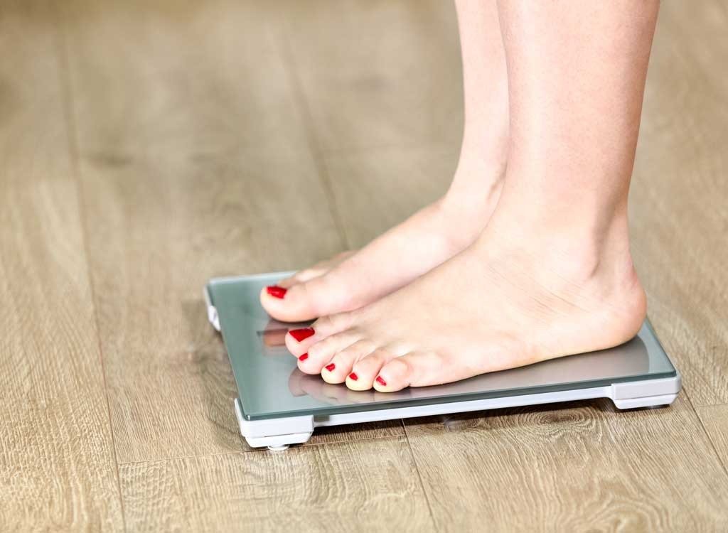 50 Ways to Lose 10 Pounds Fast, According to Experts