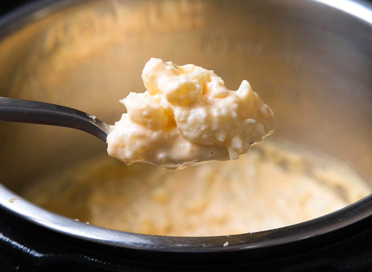 Creamy Instant Pot Cauliflower "Mac" and Cheese