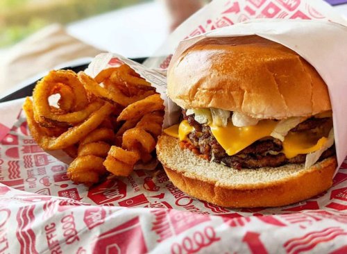 5 Burger Chains That Are Growing Rapidly in 2023