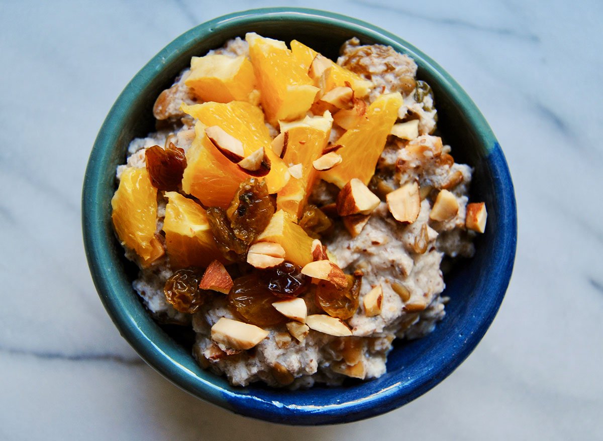 This Paleo Oatmeal Recipe Is Made Without Oats, Thanks to Surprising Ingredients