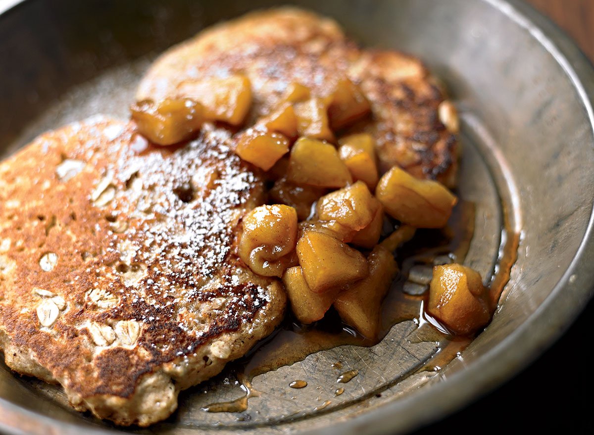 Oatmeal Pancakes With Cinnamon Apples Recipe