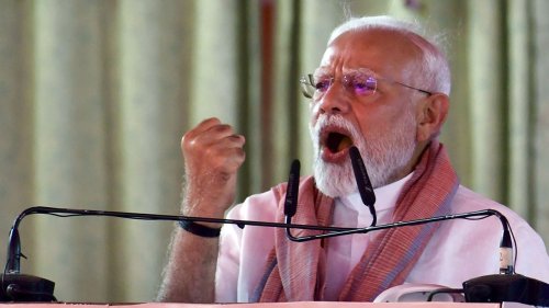 Tensions soar as India weighs how to hit Pakistan