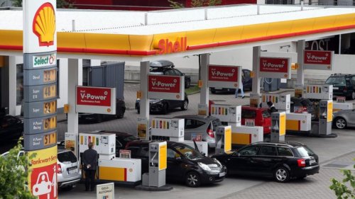 Benzin amtlich doppelt so teuer wie Ladestrom