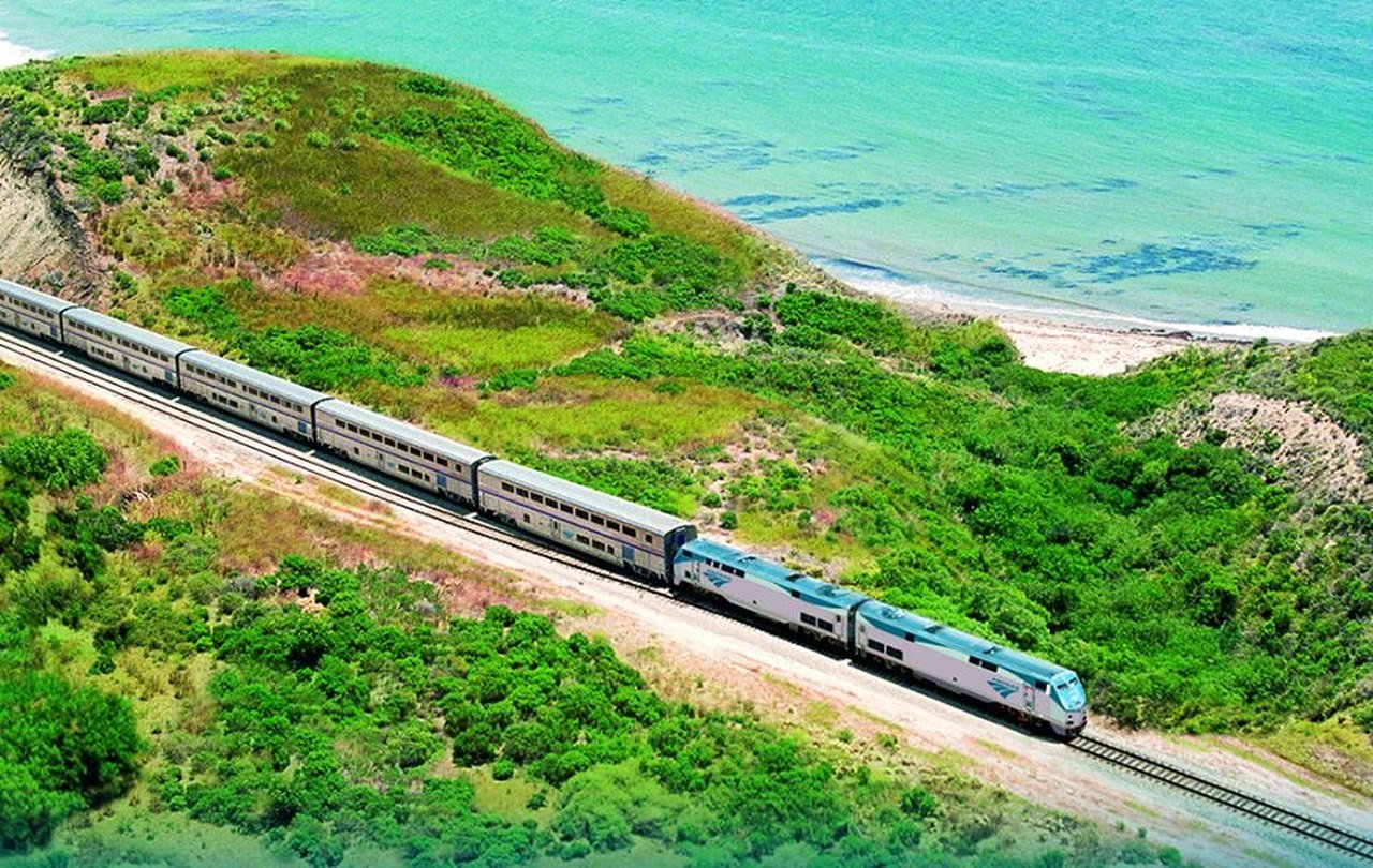 The 18 Most Gorgeous Scenic Train Rides You Can Take In America