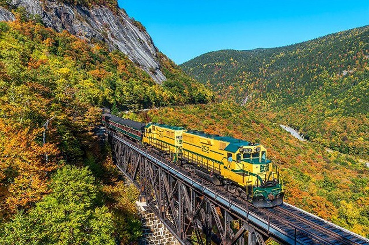 Experience Fall Like Never Before On This Scenic New England Train Ride