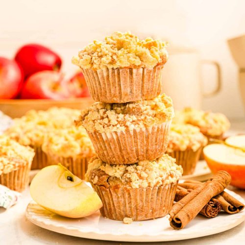 Vegane Apfelmuffins mit Streuseln und Zimt: Einfach, fluffig und saftig! - Eine Prise Lecker