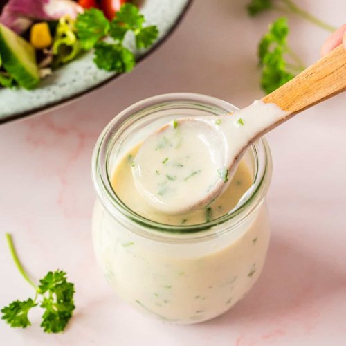 Cremiges leichtes Joghurtdressing - Eine Prise Lecker
