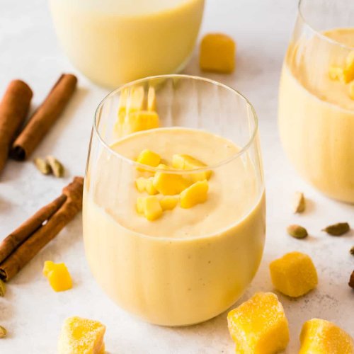 Köstlich erfrischendes Mango Lassi - vegan - Eine Prise Lecker