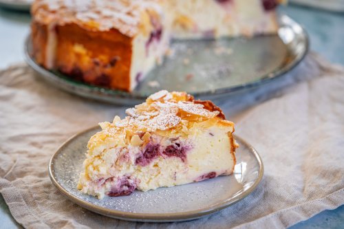 Quarkkuchen mit Kirschen – wie bei Oma und ganz ohne Boden