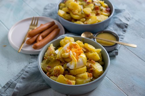 Einfacher Kartoffelsalat mit Röstzwiebeln & Honig Senf Sauce