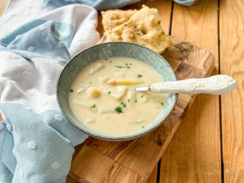 Super einfaches Rezept für Spargelcreme Suppe - einfach & lecker