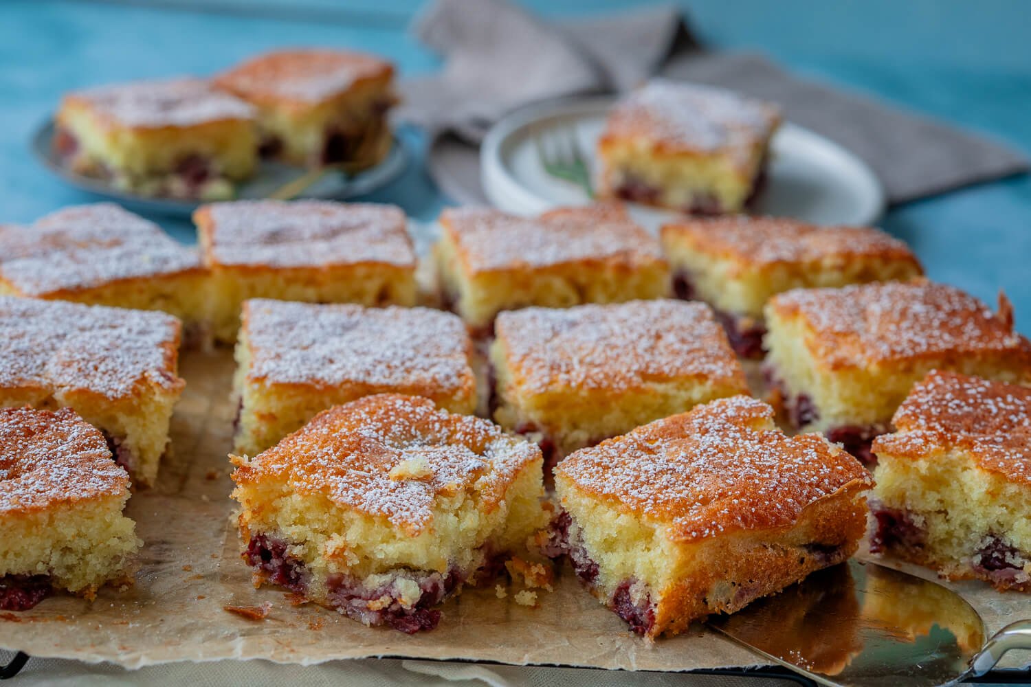 Saftigster Buttermilch-Kirschkuchen – einfach und schnell gemacht