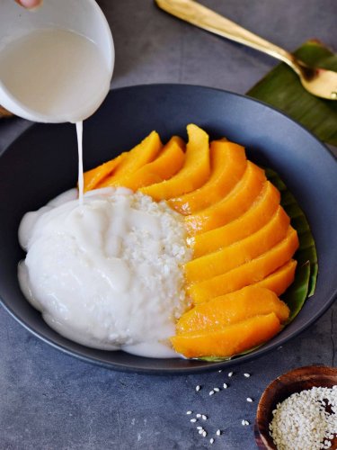 Mango Sticky Rice | Coconut Rice Recipe - Elavegan