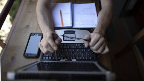 Volver a la oficina tras año y medio de teletrabajo: "Al menos trabajaremos desde casa algunos días"
