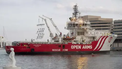 Zarpa de Barcelona el barco "Open Arms" en su misión número 100 en el Mediterráneo