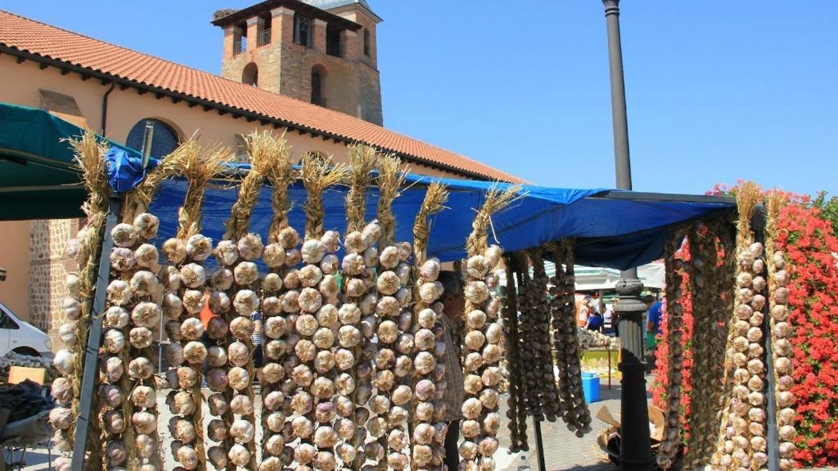 La histórica Feria del Ajo regresa a Santa Marina con gastronomía, música en directo y visitas