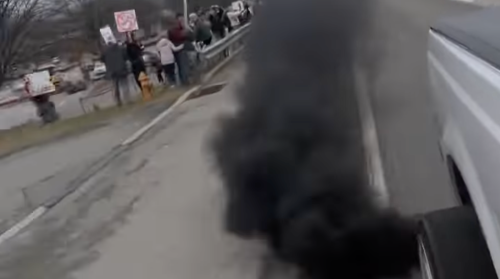 Tesla protesters get rolled coal by diesel lover: no one knows which side is which anymore