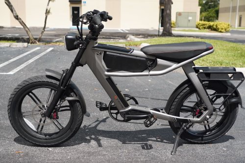 C3STROM ASTRO PRO review: This fast electric motorbike is pretending to be an electric bicycle