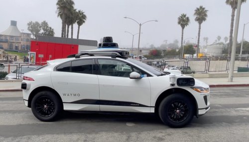 We tested Waymo’s driverless taxi in LA in the perfect chaos of Venice Beach