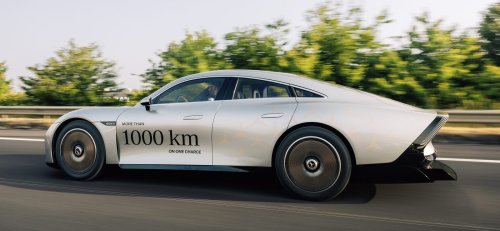 Mercedes-Benz's ultra-efficient VISION EQXX electric car traveled 750 miles (1,200 km) on a single charge