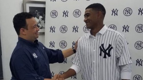 Yankees sign No. 1 international prospect Roderick Arias