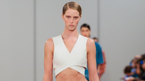 Bei Cos entdeckt: Die eleganteste Shorts für den Sommer 2025