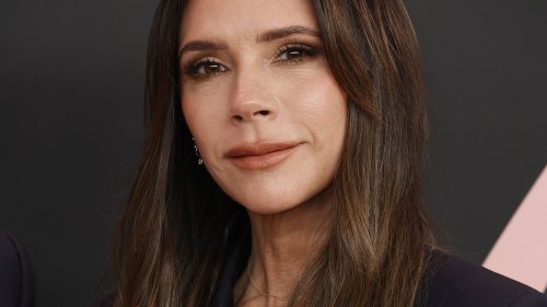 Perfekt für blaue Augen: Victoria Beckham bringt diesen Mascara-Trend zurück