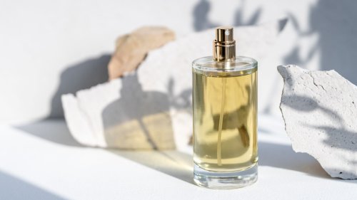 Dieses Parfum lieben alle! Der beste 90er-Trend-Duft feiert 2025 sein Comeback