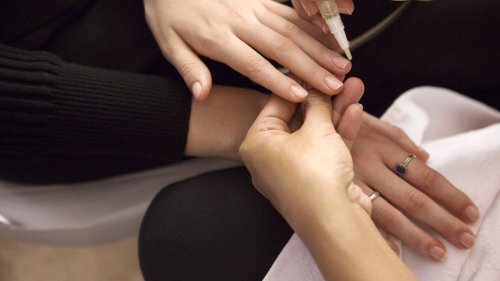 Trend-Maniküre 2025: So schön sind Vanilla French Nails