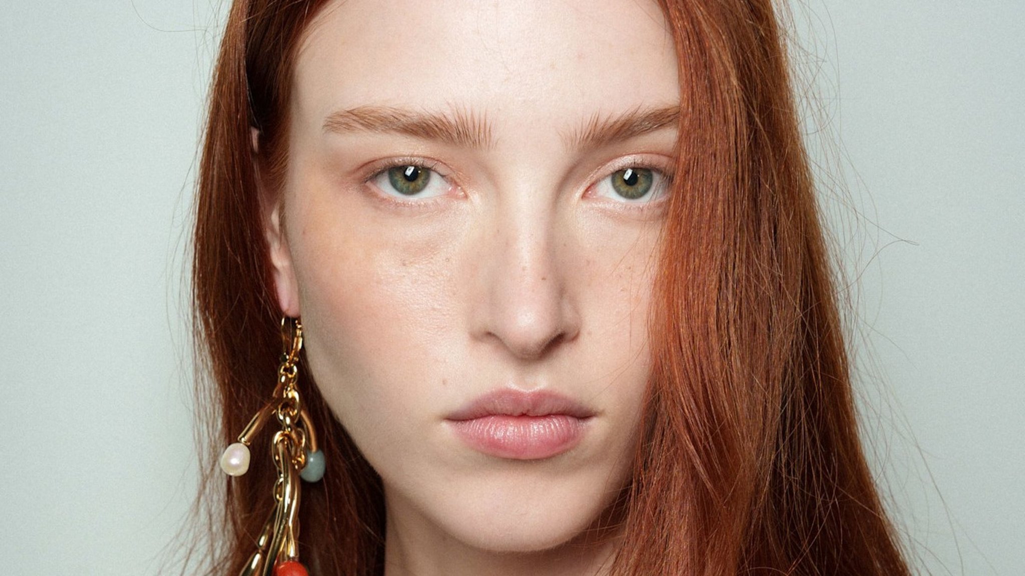 In & Out: Welche Beauty-Looks jetzt Trend und welche eher von vorletzter Saison sind