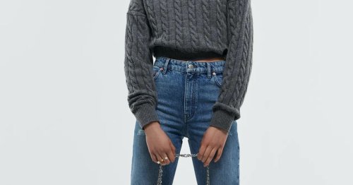 Jeans-Trend 2022: Jeans mit hohem Bund sind im Winter 2022 Mode-Trend