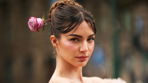 Sonnenschutz unter Make-up: Die 4 besten Produkte 2025