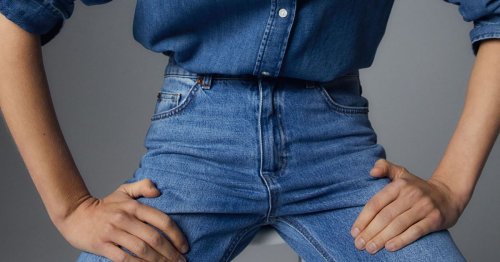 Modetrend: 3 Jeans-Trends von H&M, Arket und Co., die 2022 in jeden Kleiderschrank gehören