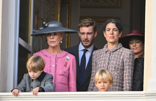 Dynastie mode : Caroline de Monaco et Charlotte Casiraghi, le chic suprême