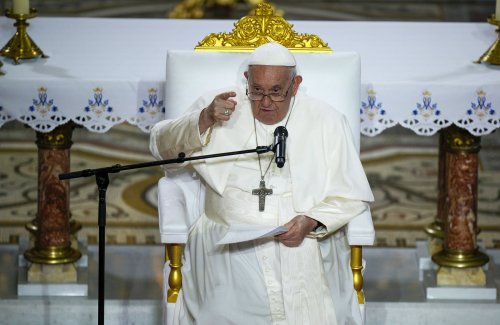 Le pape François dénonce le « fanatisme de l’indifférence » face aux « naufrages » des migrants