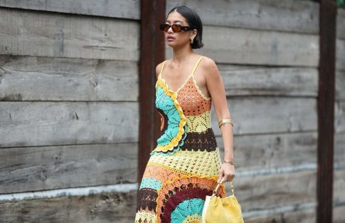 Robe, sac, cardigan, bonnet : le crochet DIY devient l’inspiration mode de l’été sur TikTok
