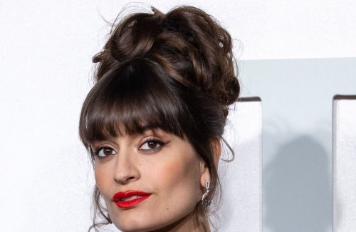 Clara Luciani : elle annonce la naissance de son bébé d’une adorable manière