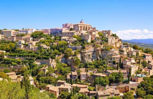 Le plus beau village du monde se trouve en France
