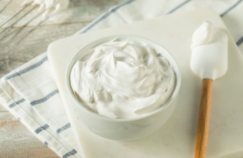 Chantilly vegan : coco, soja, riz ou cajou… Par quoi remplacer la crème ?