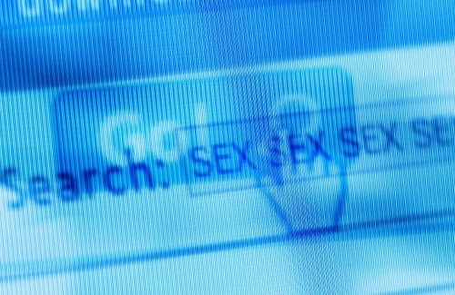 Violences dans le porno : l'ex-propriétaire du site « Jacquie et Michel » n'est plus poursuivi