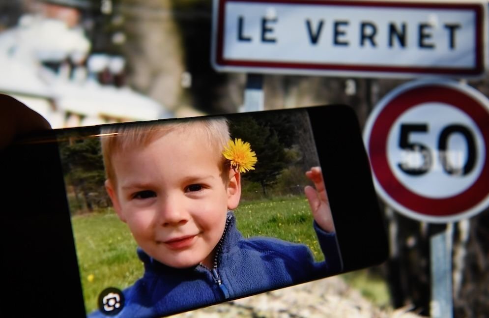 Mort du petit Émile : des écoutes téléphoniques troublantes, les grands parents placés en garde à vue pour homicide
